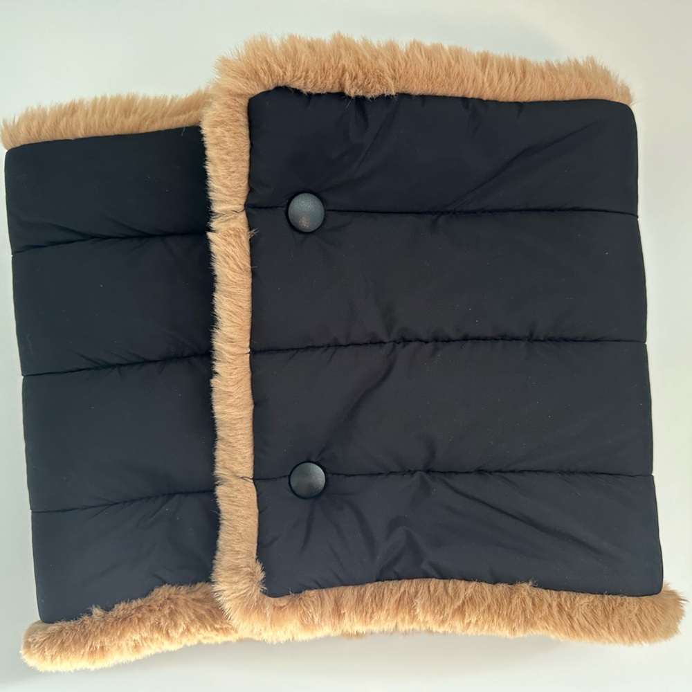 🔥last call! Never worn Faux fur winter scarf/snood